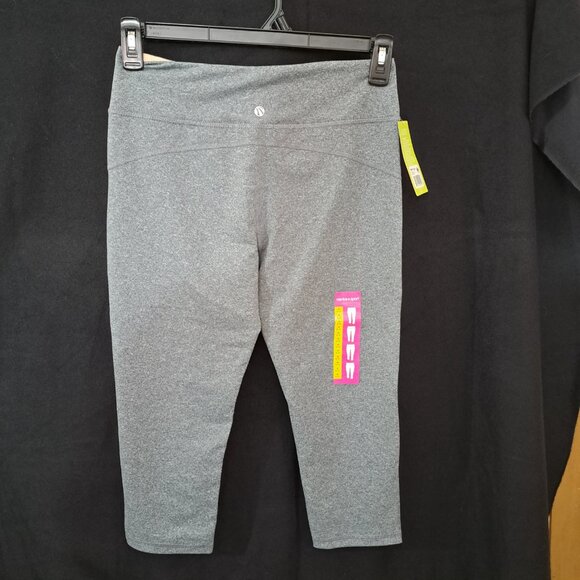 MARIKA SPORT WOMEN'S MID RISE CAPRI LEGGINGS MEDIUM 8-10, Gray/peach *NEW - Picture 2 of 13